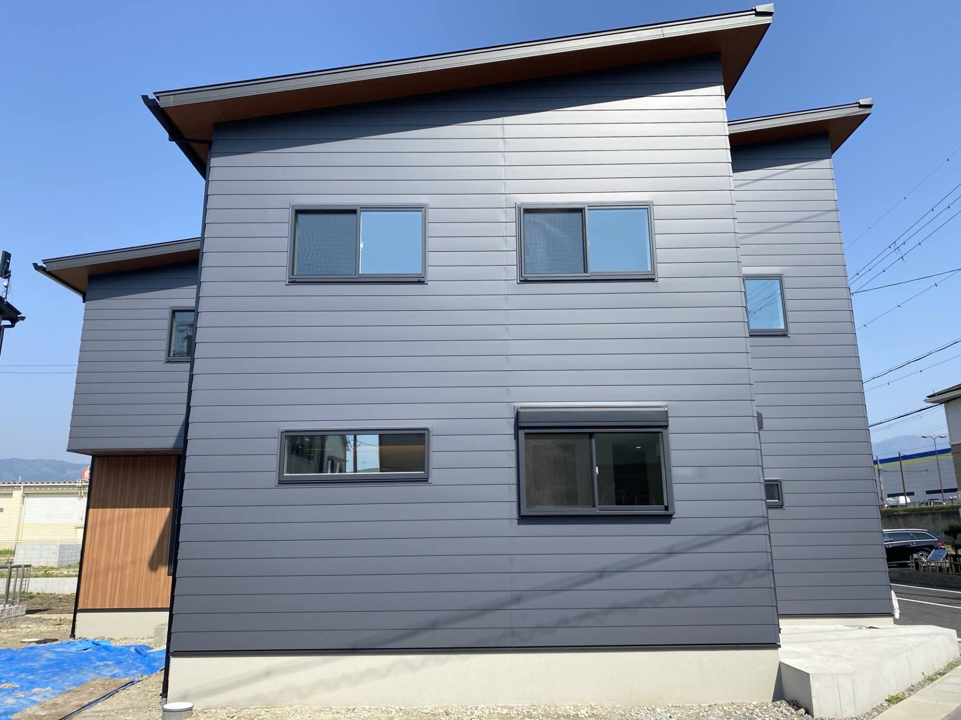 光と風を味方に、家族がのびやかに暮らす家